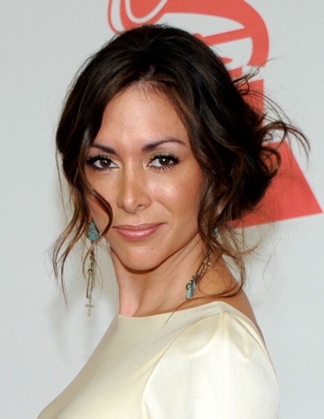 Discover How Arlene Tur Built Her Net Worth